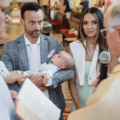 Fotograf na chrzest: Cennik, pakiety i jak nie przepłacić?