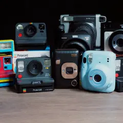 Aparat jak Polaroid: Instax czy Polaroid? Koszty, style, wybór