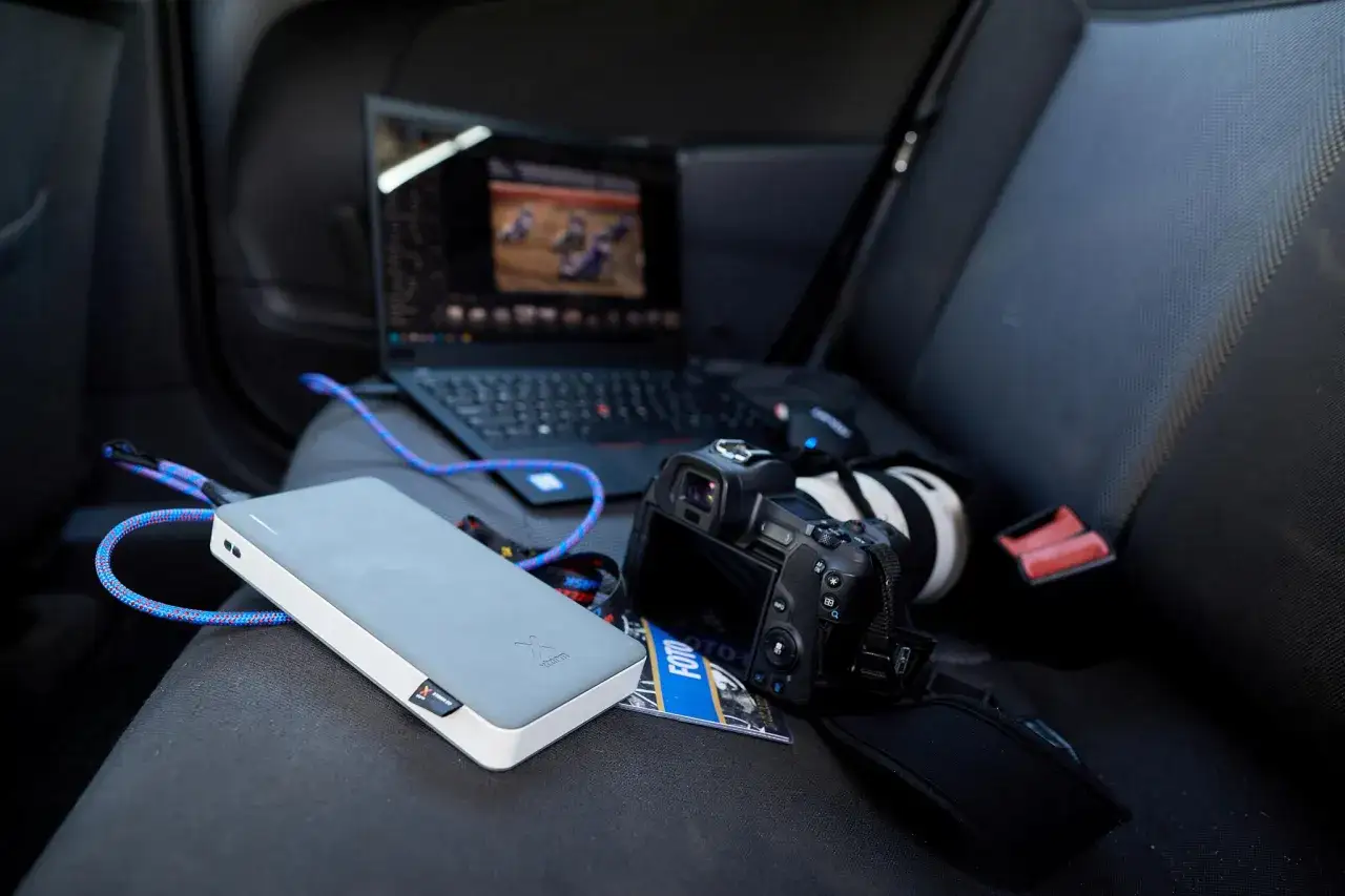 ładowanie aparatu przez USB-C