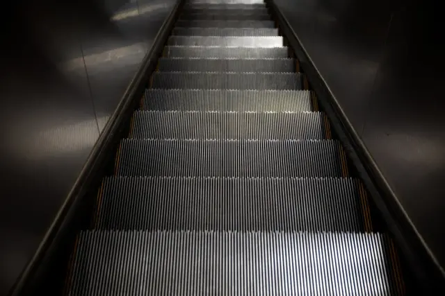 Aliasing w fotografii - jak rozpoznać i ograniczyć moiré